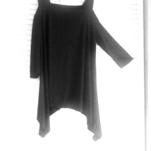 CHA CHA VENTE BLACK PEEK A BOO SHOULDER TOP